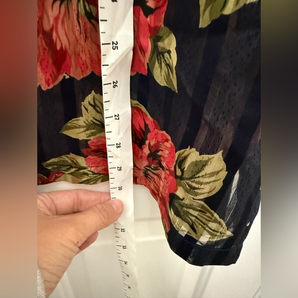 Women’s Victoria’s Secret Gold Label Vintage Floral Paisley Sheer Top M 90s - Picture 8 of 9